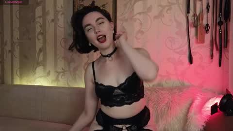 Diana Di Honey online show from September 8, 2025, 2:16 pm