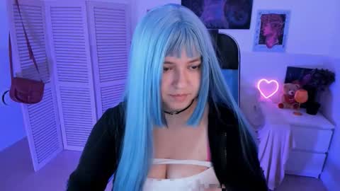 Dia online show from September 23, 2025, 7:50 pm