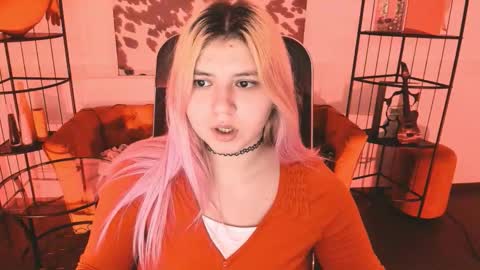 Snapshot of diaangell chatting on February 9, 2026, 8:02 pm Dia online show from February 9, 2026, 8:02 pm