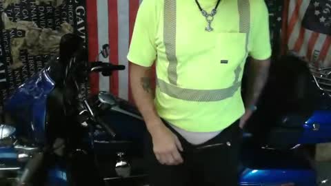 Snapshot of diabolic_yeti76 chatting on September 22, 2025, 6:32 pm Yeti online show from September 22, 2025, 6:32 pm