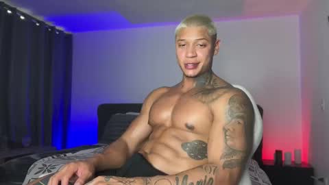 Snapshot of diagostone chatting on October 24, 2025, 9:00 pm Diego online show from October 24, 2025, 9:00 pm