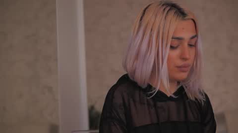 Snapshot of diamond_ava_ chatting on February 13, 2026, 3:08 pm Thea online show from February 13, 2026, 3:08 pm