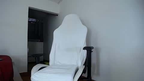 Snapshot of diamond_black00 chatting on October 22, 2025, 9:58 pm MaSSimo online show from October 22, 2025, 9:58 pm
