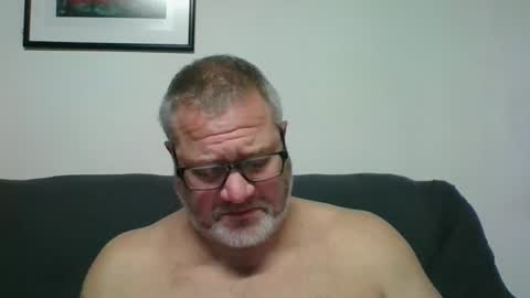 Snapshot of diamond_couple_82 chatting on January 5, 2025, 5:51 am diamond_couple_82 online show from January 5, 2025, 5:51 am