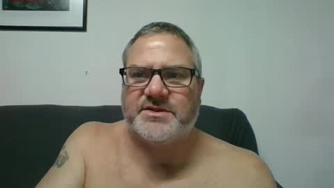 Snapshot of diamond_couple_82 chatting on January 24, 2025, 5:42 am diamond_couple_82 online show from January 24, 2025, 5:42 am