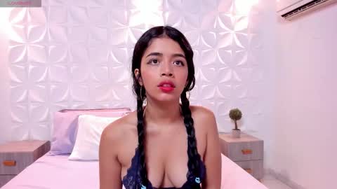 Snapshot of diamond_sweet0 chatting on February 8, 2026, 2:48 am Diamond online show from February 8, 2026, 2:48 am