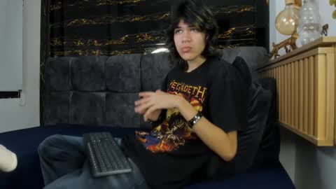 diamond_twink online show from February 26, 2026, 1:43 pm