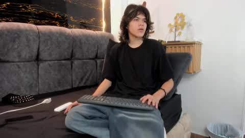 diamond_twink online show from March 20, 2026, 1:49 pm