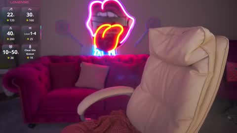 Snapshot of diamondeyeess chatting on March 23, 2026, 6:06 am Sasha online show from March 23, 2026, 6:06 am