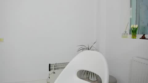 diamondkay_ online show from May 9, 2026, 8:08 am