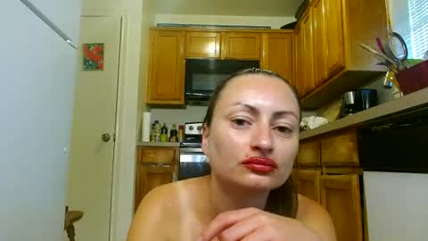 DiamondMonroeXo online show from June 21, 2026, 4:20 pm