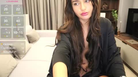 Snapshot of diamondpixie chatting on March 6, 2025, 12:00 am Iris online show from March 6, 2025, 12:00 am