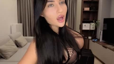 Snapshot of diamondpixie chatting on October 5, 2025, 7:12 pm Iris online show from October 5, 2025, 7:12 pm