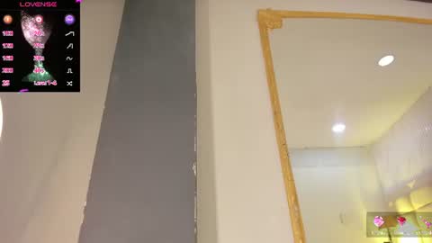 diamondss_1 online show from June 26, 2026, 11:20 pm