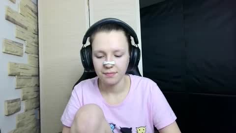 Snapshot of diana_back3 chatting on November 15, 2025, 1:51 pm diana_back3 online show from November 15, 2025, 1:51 pm