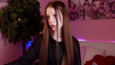 Snapshot of diana_loyd chatting on November 8, 2025, 3:34 pm Diana online show from November 8, 2025, 3:34 pm