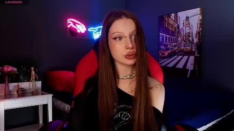 Snapshot of diana_loyd chatting on November 18, 2025, 4:33 pm Diana online show from November 18, 2025, 4:33 pm