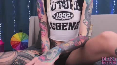 Diana online show from December 19, 2025, 3:46 am