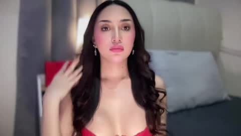 DianaAnders online show from April 28, 2026, 9:03 am