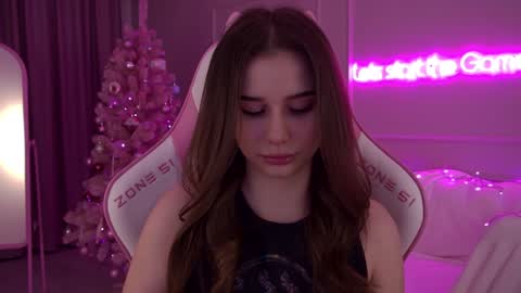 Diana online show from December 17, 2024, 6:20 pm