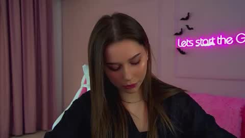 Diana online show from October 20, 2025, 6:41 pm