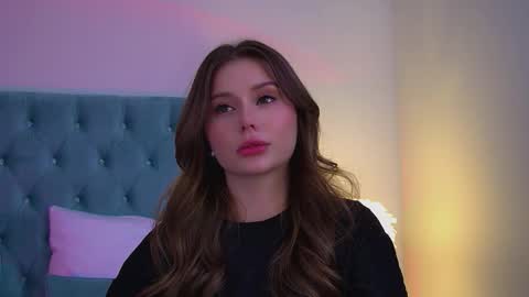 Snapshot of dianabecker chatting on November 27, 2025, 6:43 pm Diana online show from November 27, 2025, 6:43 pm