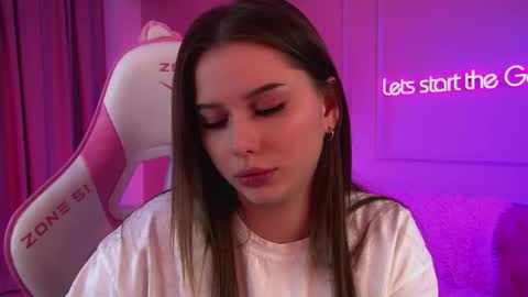Diana online show from April 28, 2026, 2:38 am