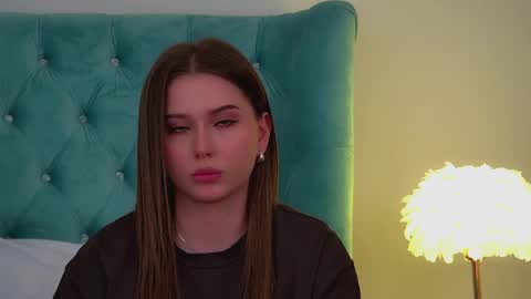 Diana online show from April 29, 2026, 5:52 pm