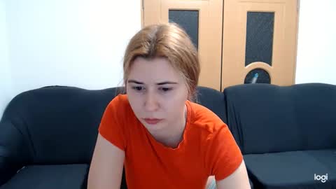 Snapshot of dianasmiey7 chatting on January 10, 2025, 5:56 pm dianasmiey7 online show from January 10, 2025, 5:56 pm