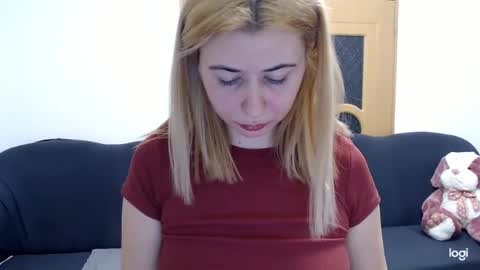 Snapshot of dianasmiey7 chatting on February 12, 2025, 5:58 pm dianasmiey7 online show from February 12, 2025, 5:58 pm