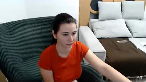 dianasmiey7 online show from December 15, 2025, 10:52 am