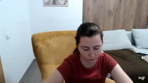 dianasmiey7 online show from May 16, 2026, 10:58 am