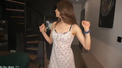 dianastar18 online show from May 14, 2026, 9:32 pm
