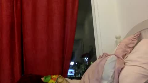 Dianaseshh online show from May 4, 2026, 7:37 am