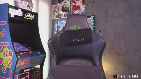 Snapshot of dianne_nanatzu chatting on October 18, 2025, 9:04 pm Melania   -    online show from October 18, 2025, 9:04 pm