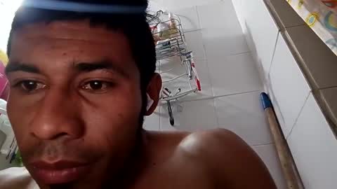 dibujo4 online show from March 22, 2026, 1:31 am