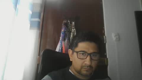 dickeduardo online show from December 7, 2024, 12:02 pm