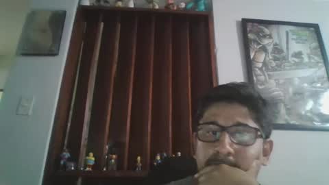 dickeduardo online show from February 18, 2025, 1:54 am