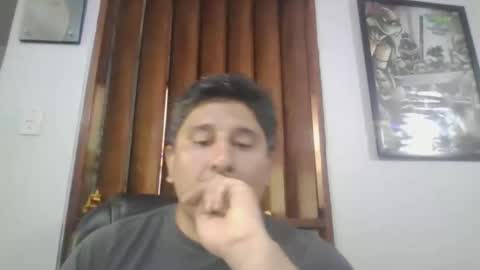 Snapshot of dickeduardo chatting on May 9, 2026, 3:01 am dickeduardo online show from May 9, 2026, 3:01 am
