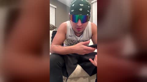 dickemdown93est online show from December 20, 2025, 9:16 am