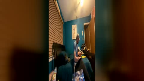 dicswole online show from May 9, 2026, 2:06 am