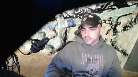 Snapshot of didismurf02 chatting on November 15, 2025, 11:32 pm didismurf02 online show from November 15, 2025, 11:32 pm