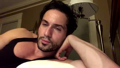 Snapshot of diegodavids chatting on December 6, 2024, 3:30 am diegodavids online show from December 6, 2024, 3:30 am