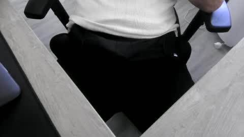 Snapshot of diegogadi chatting on June 22, 2026, 3:31 pm diegogadi online show from June 22, 2026, 3:31 pm