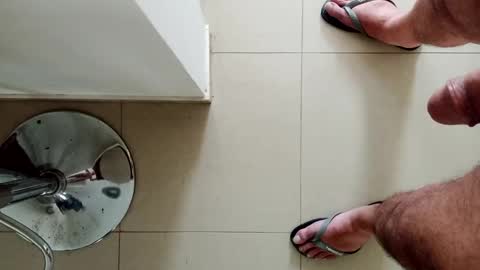 Snapshot of diegomoreno19 chatting on February 8, 2025, 2:27 pm Diego online show from February 8, 2025, 2:27 pm