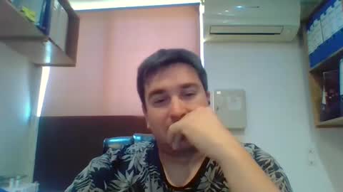 Snapshot of diegoox_cat chatting on December 4, 2024, 2:59 pm Diego online show from December 4, 2024, 2:59 pm
