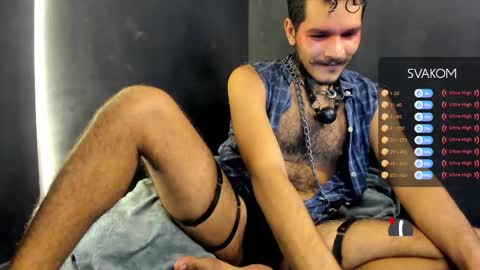 diemond_latinx98 online show from September 15, 2025, 3:28 am