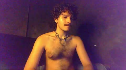 diemond_latinx98 online show from May 4, 2026, 4:19 am
