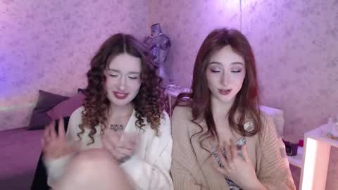 Hi im Alice 3 Im usualy online 03-10 or 17-21 UTC0 online show from December 22, 2025, 5:15 am