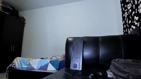 Snapshot of diiego_xxx chatting on October 18, 2025, 3:02 pm diiego_xxx online show from October 18, 2025, 3:02 pm